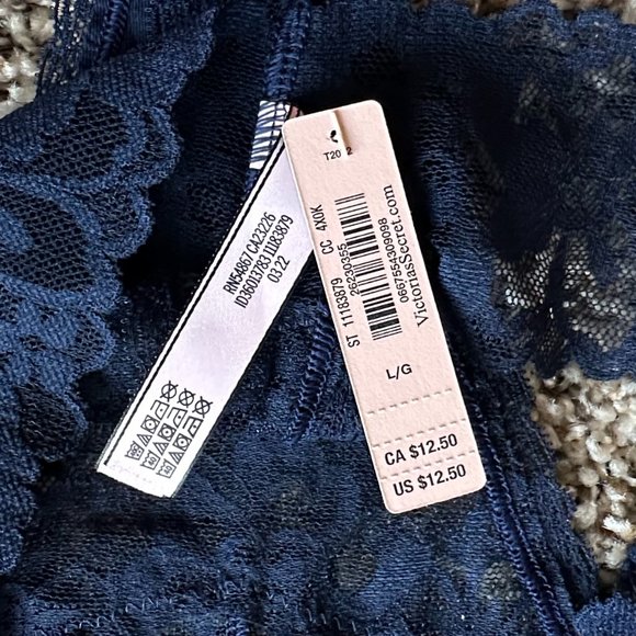 NWT Victoria's Secret navy Lacie thong with lace-up detail on side - Picture 4 of 4